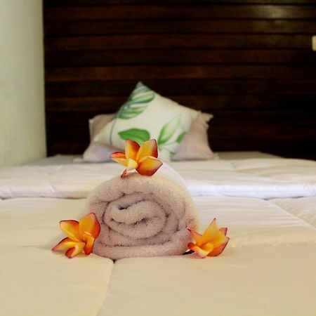 Tara Hostel Batununggul Phòng bức ảnh