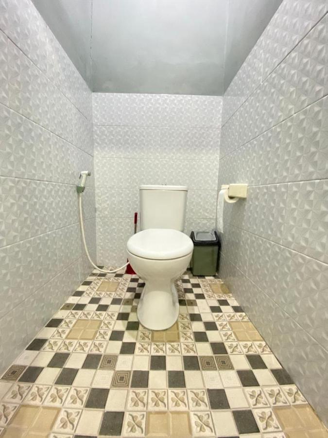 Tara Hostel Batununggul Ngoại thất bức ảnh