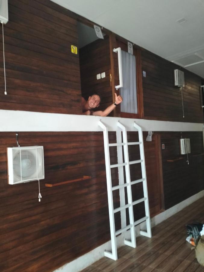 Tara Hostel Batununggul Ngoại thất bức ảnh