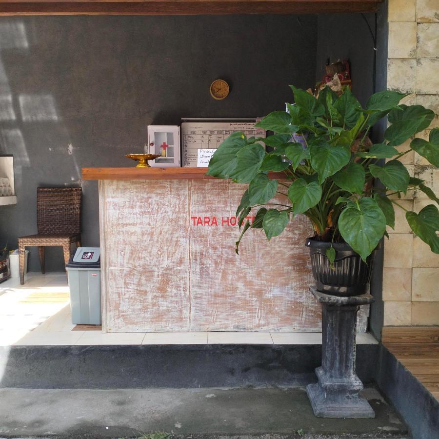Tara Hostel Batununggul Ngoại thất bức ảnh