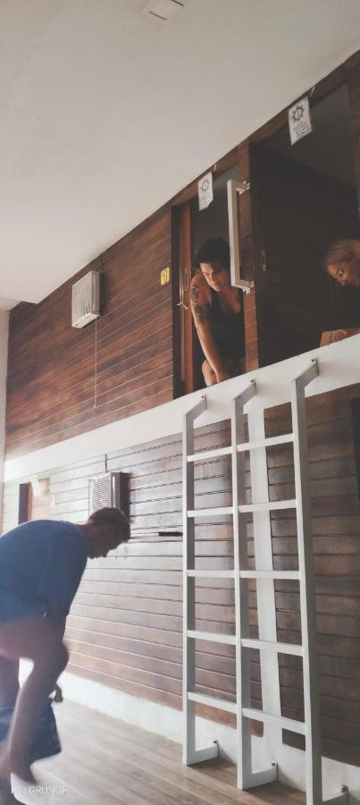 Tara Hostel Batununggul Ngoại thất bức ảnh