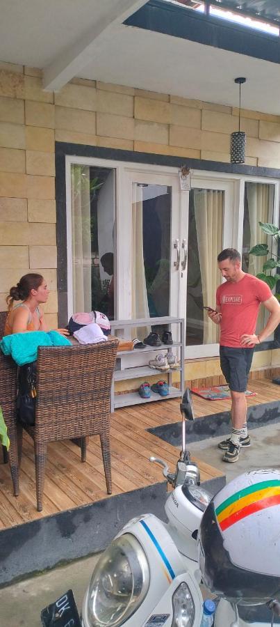 Tara Hostel Batununggul Ngoại thất bức ảnh